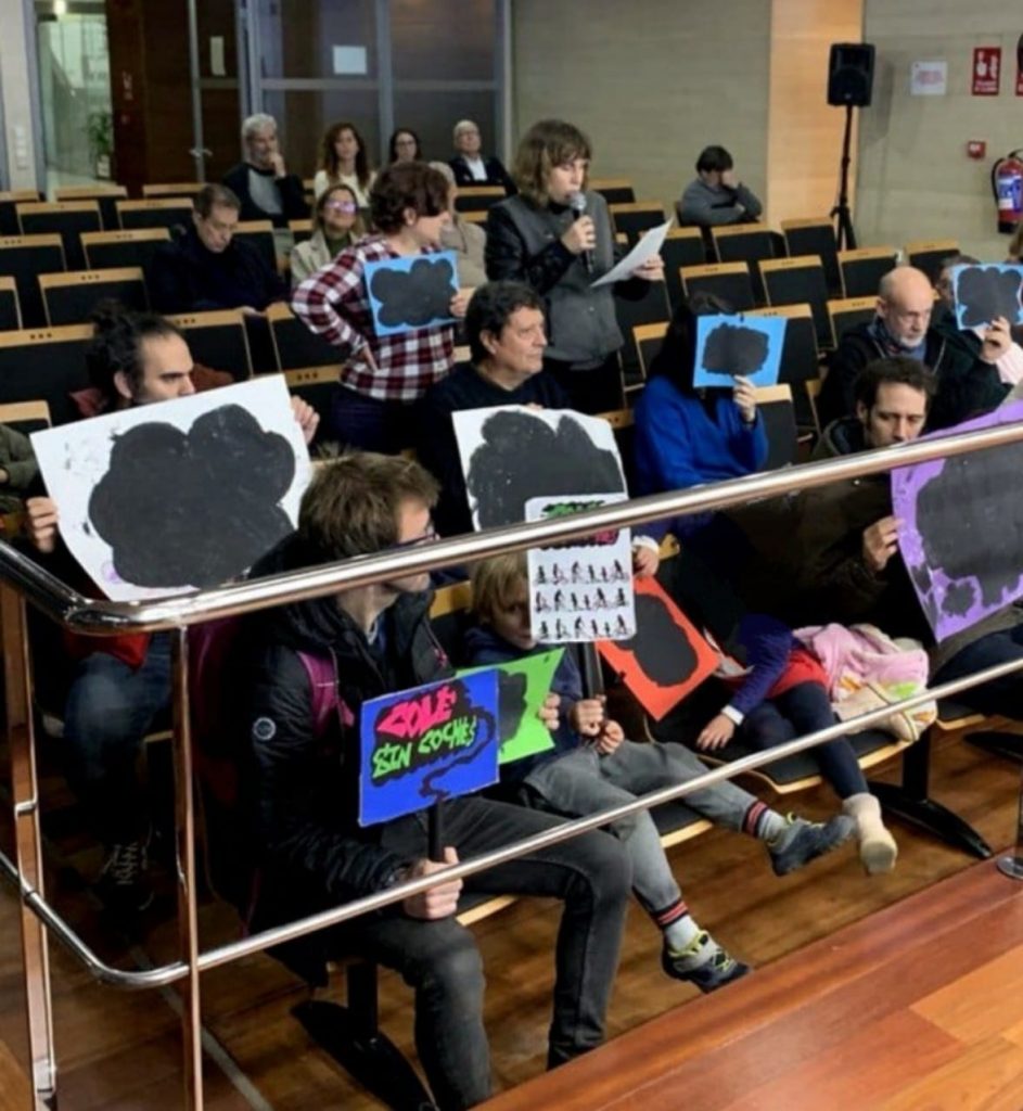 Cuantas más familias vayamos al pleno, mejor!
🔥martes 12 de diciembre, a las 17:20h en la plaza de Daoiz y Velarde.🔥